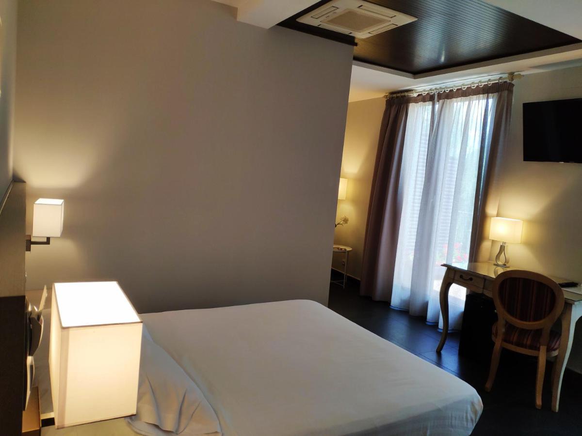 Hotel Puerta Del Arco Tudela de Duero Zewnętrze zdjęcie